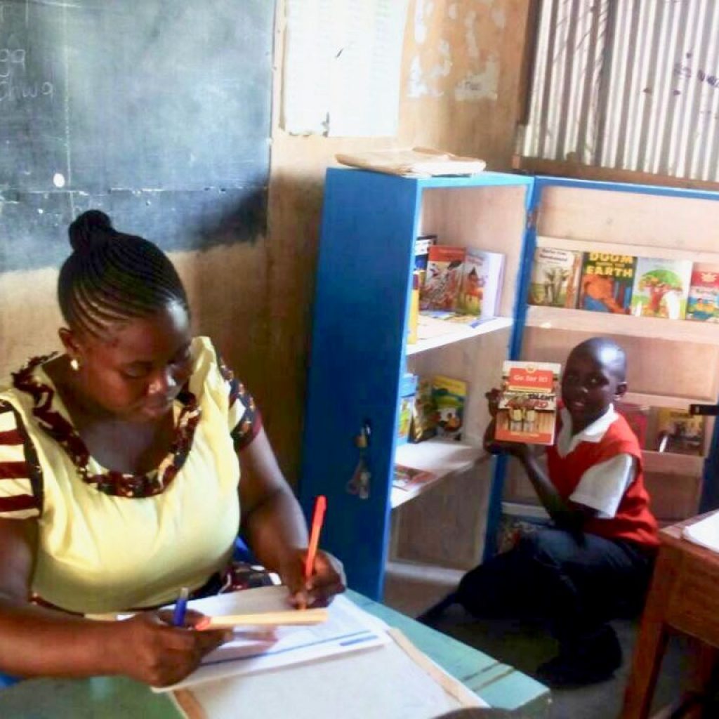 Kenya is a country of storytelling - not of reading books. Research has shown that a large percentage of Kenyan children in group 5 can still hardly read more than 3 letter words. We want to teach children that reading is fun.